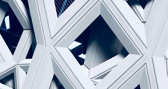 Neuroróżnorodność a biznes. Koncepcja zdywersyfikowanych talentów w firmie