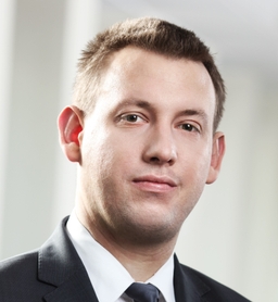 Adam Zbroiński, Senior Manager