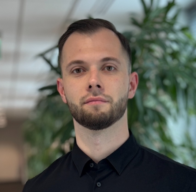 Mateusz Kędziora, Senior FP&A Analyst, AON